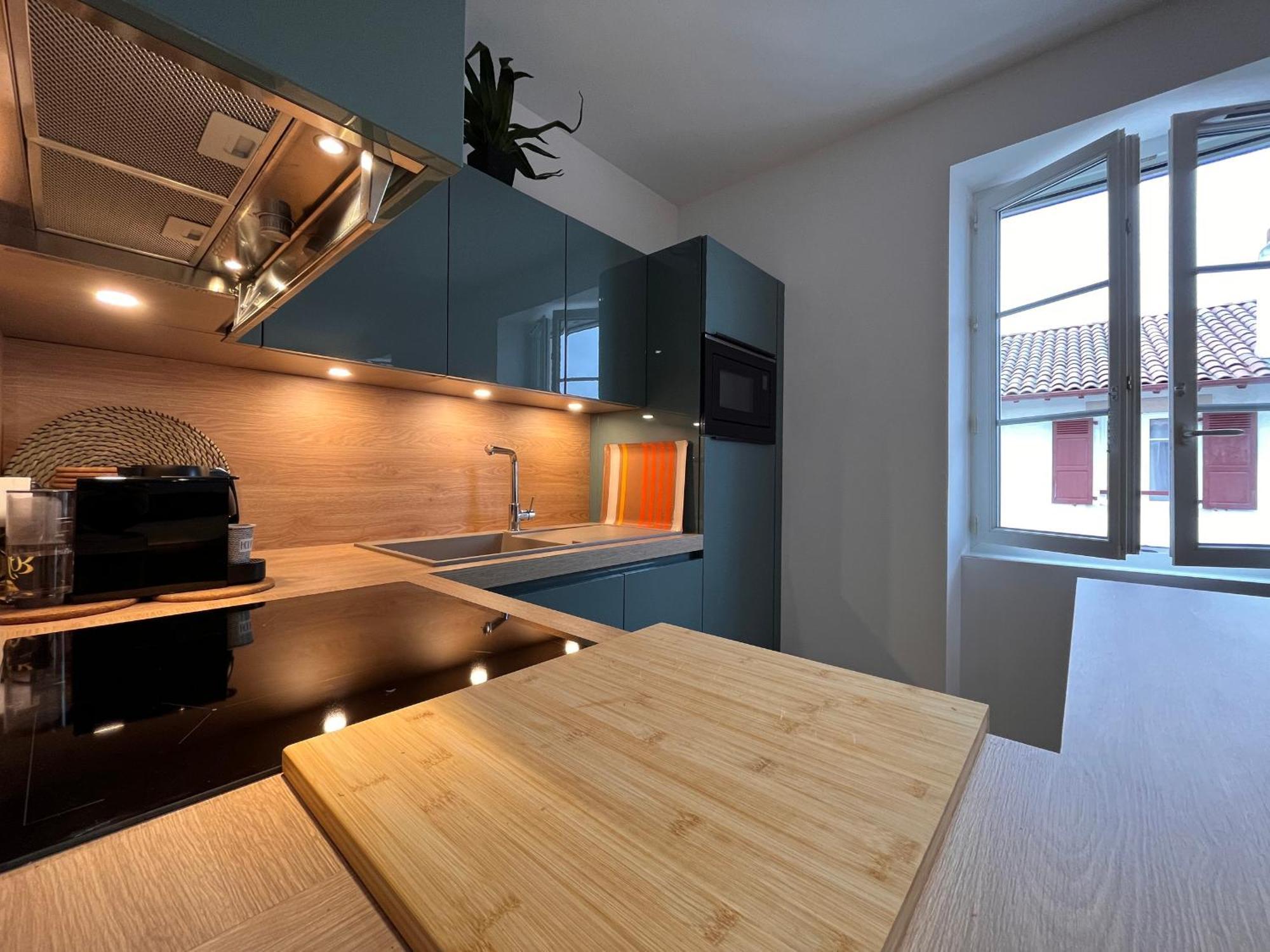 Appartement Lumineux 3 Pieces Pres Des Halles Et De La Plage, Wifi, Clim, Parkings Proches - Fr-1-239-910 Saint-Jean-de-Luz Extérieur photo