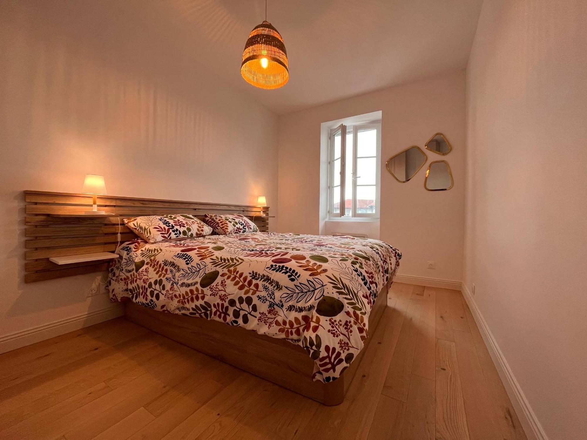 Appartement Lumineux 3 Pieces Pres Des Halles Et De La Plage, Wifi, Clim, Parkings Proches - Fr-1-239-910 Saint-Jean-de-Luz Extérieur photo